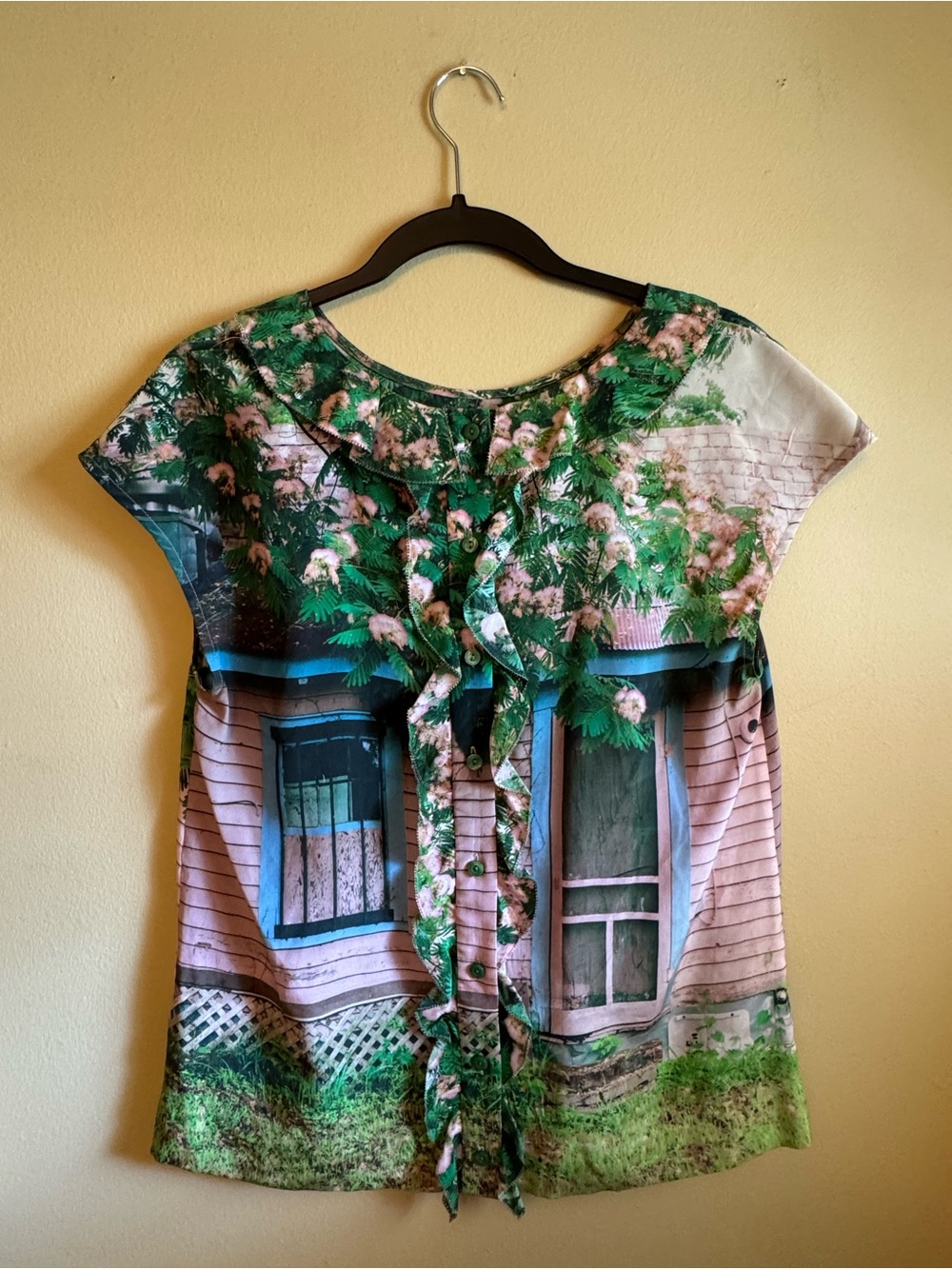 Sarah Ball Photography Green Floral Short Sleeve Blouse - Picture 2 of 4